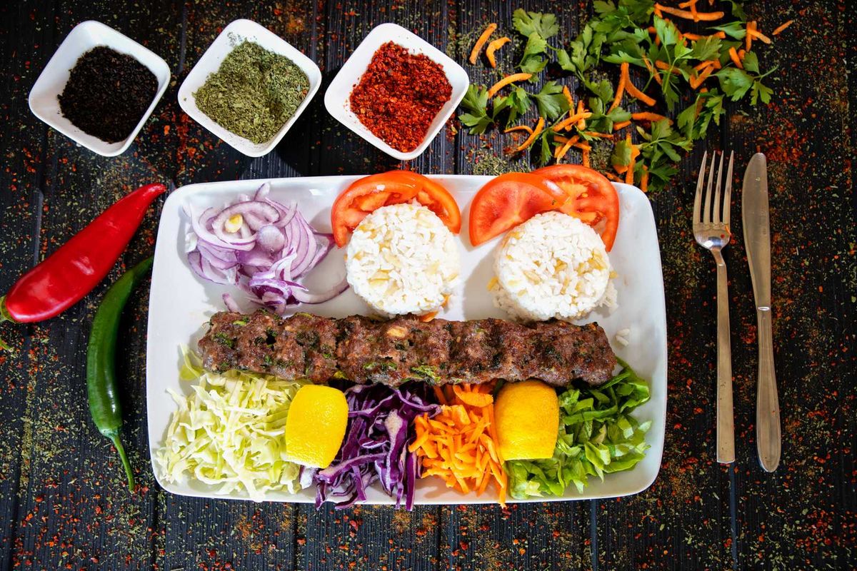 Beyti - Kebab cu Usturoi si Patrunjel